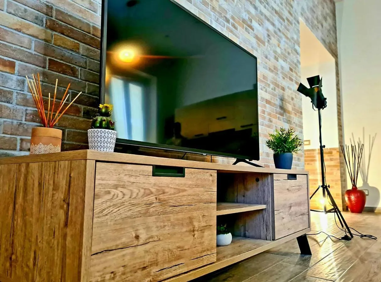 Dionisea Apartment Syracuse
