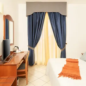 4* Hotel Relax